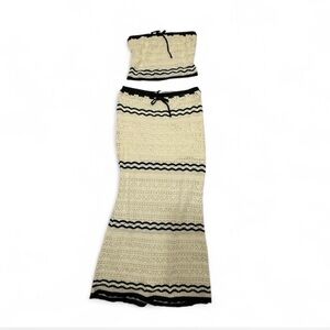 Olive & Oak Black and Cream Apparel 2 piece set